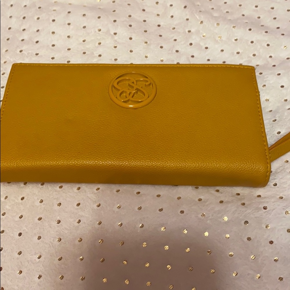 Jessica Simpson wallet
